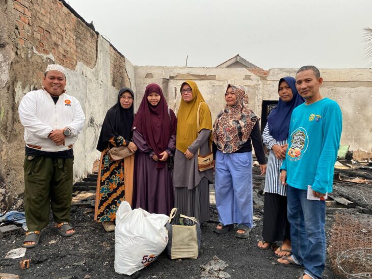 DPW PKS SUMSEL MENYALURKAN BANTUAN UNTUK KORBAN KEBAKARAN img 20261015 172733 416