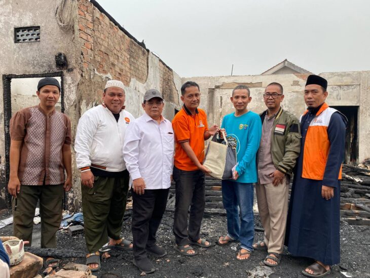 DPW PKS SUMSEL MENYALURKAN BANTUAN UNTUK KORBAN KEBAKARAN img 20261015 172734 339