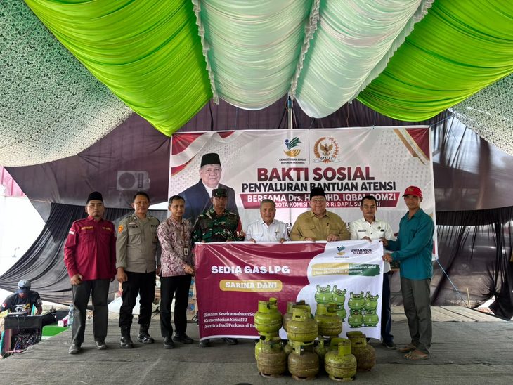 Iqbal Romzi Kawal Bantuan Sosial Kemensos, Perjuangkan Kesejahteraan dan Kemandirian Ekonomi Masyarakat Sumsel whatsapp image 2026 10 14 at 13.09.37 (2)